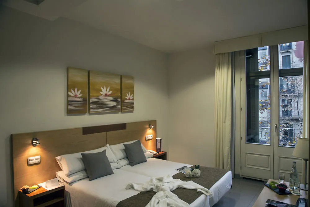 Bypillow Mothern Barcelona 3*,