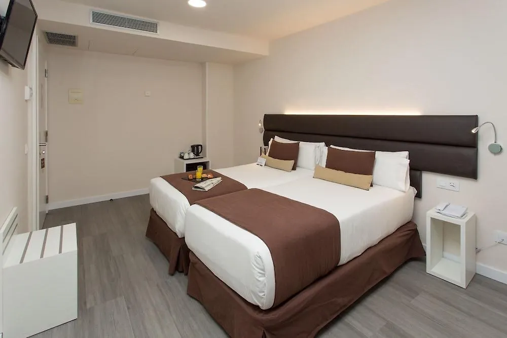 *** Otel Bypillow Mothern Barselona İspanya